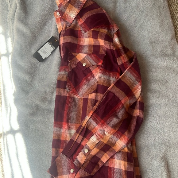 pearl snap button up - Picture 2 of 3